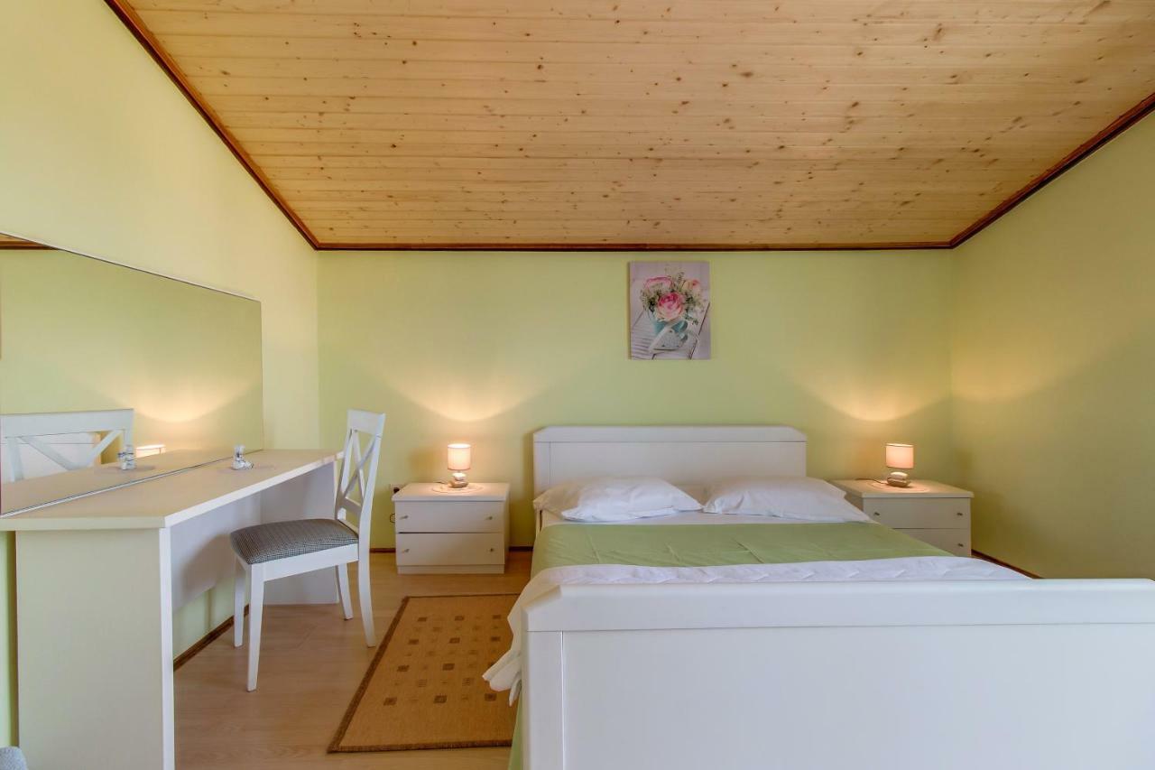 Apartment Malvina Mali Lošinj Zewnętrze zdjęcie